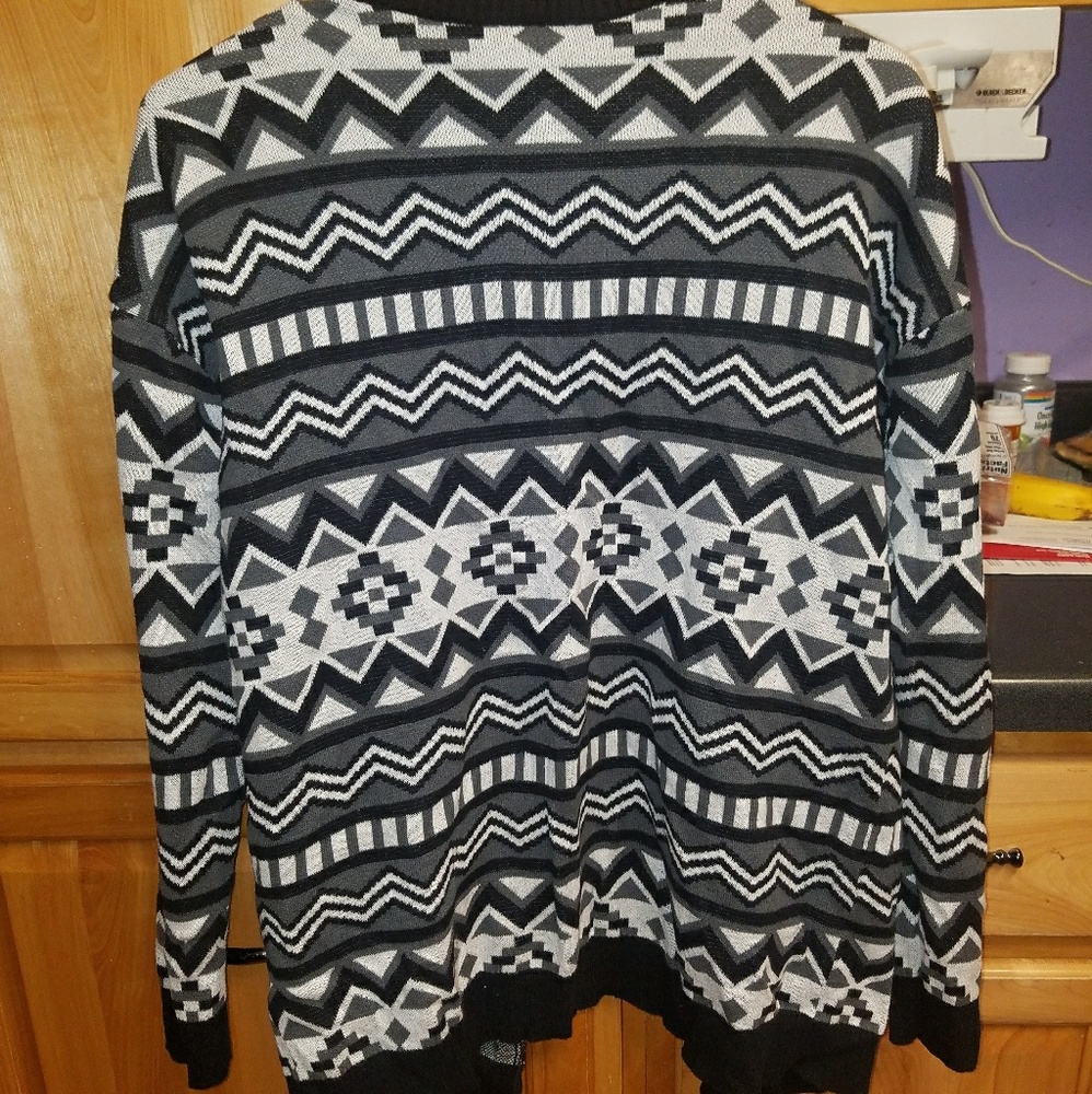 Aztec Cardigan - Picture 3 of 3